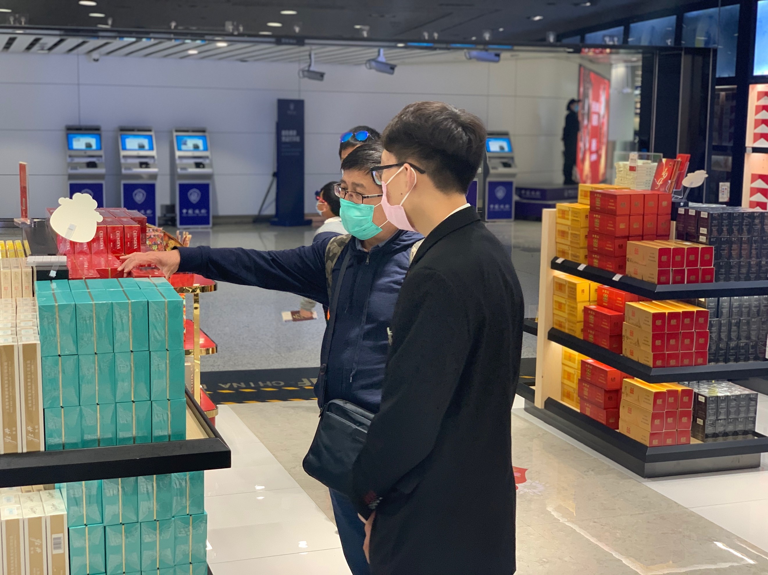 【中國免稅人在行動?黨員先鋒篇】之二： 不忘初心，凝心聚力——中免黨員抗擊疫情，發(fā)揮黨員先鋒模范作用