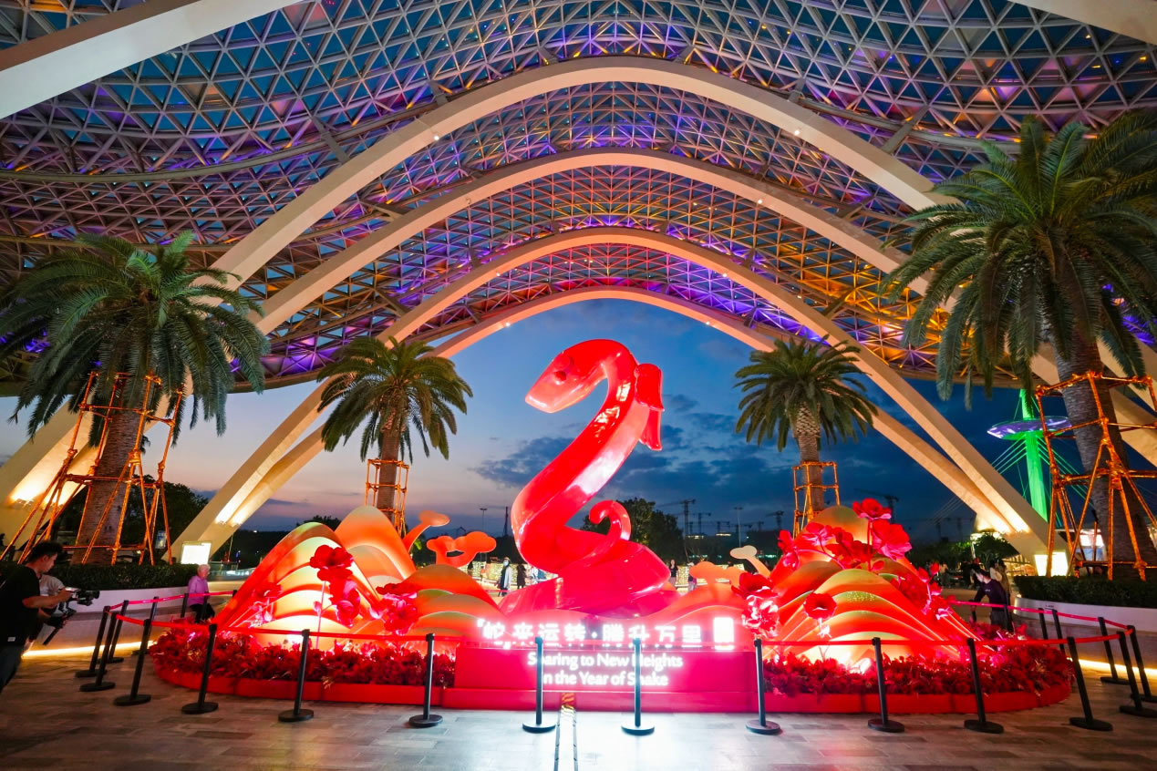 中免集團(tuán)以“免稅+非遺”煥新春節(jié)消費(fèi)體驗，助推海南文旅市場熱潮